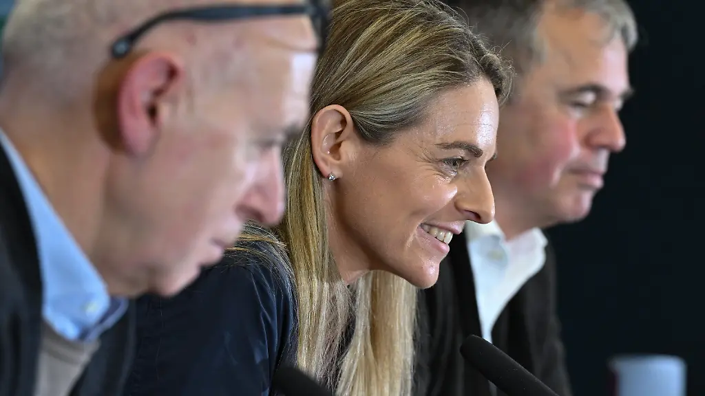 ab348f685deb1943bcd9b139021d2767