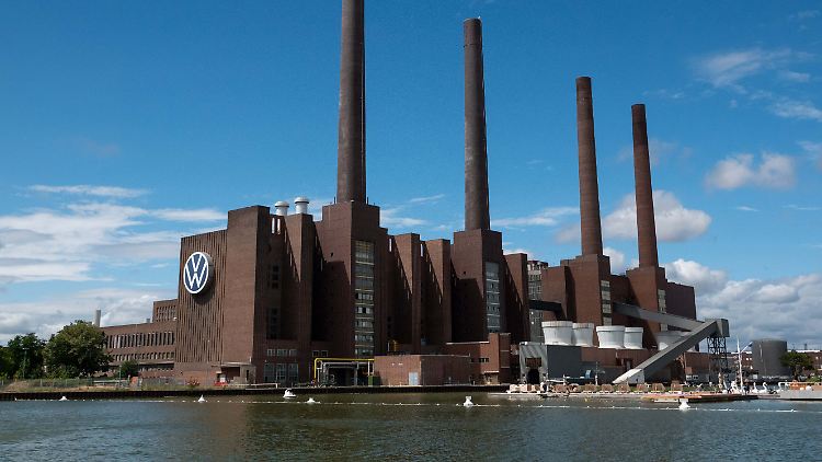 In Wolfsburg hat das Unternehmen seinen ersten Bericht zum Lieferkettengesetz veröffentlicht.