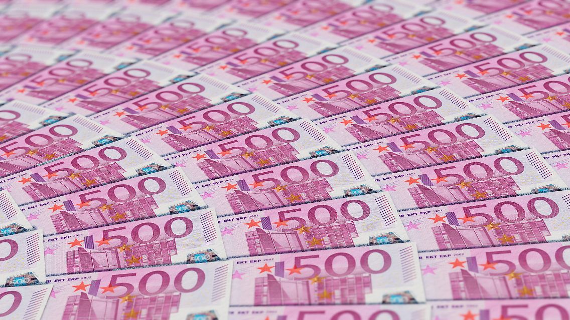 36.524.877-Euro-Jackpot geknackt - das sind mehr als 73.000 500-Euro-Scheine.