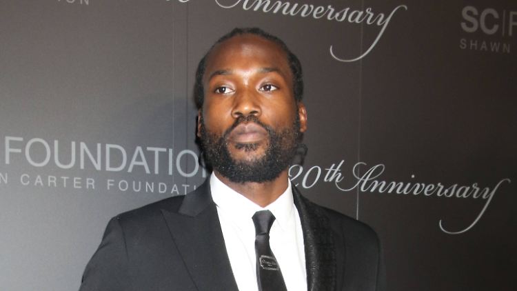 "Snoop startet die Nichtraucher-Challenge und wir machen mit!": US-Rapper Meek Mill achtet ab sofort auf seine Gesundheit. 
