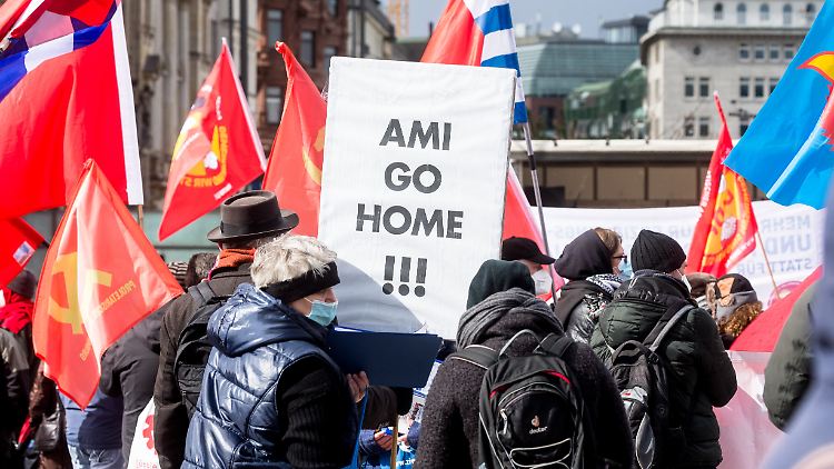Links- oder Rechtsradikale? Der Slogan allein gibt hier keinen Hinweis.
