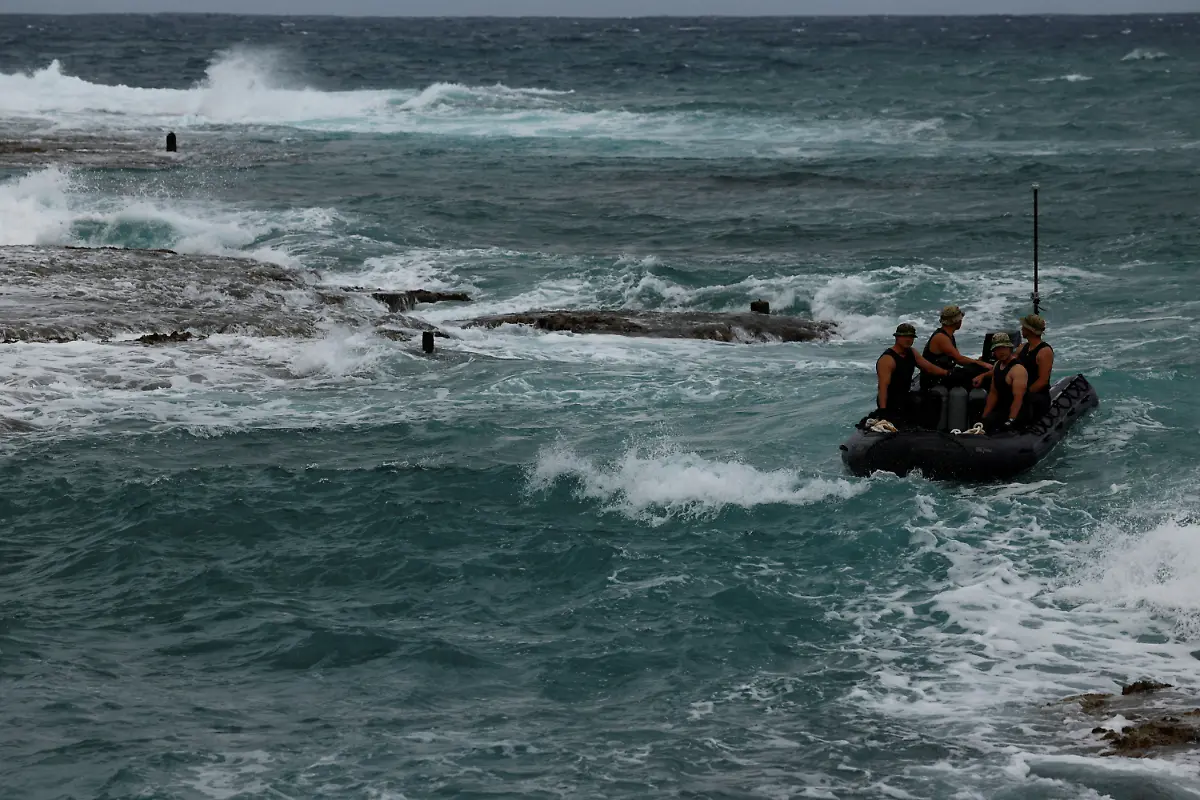 2024-01-10T230709Z-264502838-RC2GF4A7GSC9-RTRMADP-3-JAPAN-DEFENCE-WOMEN