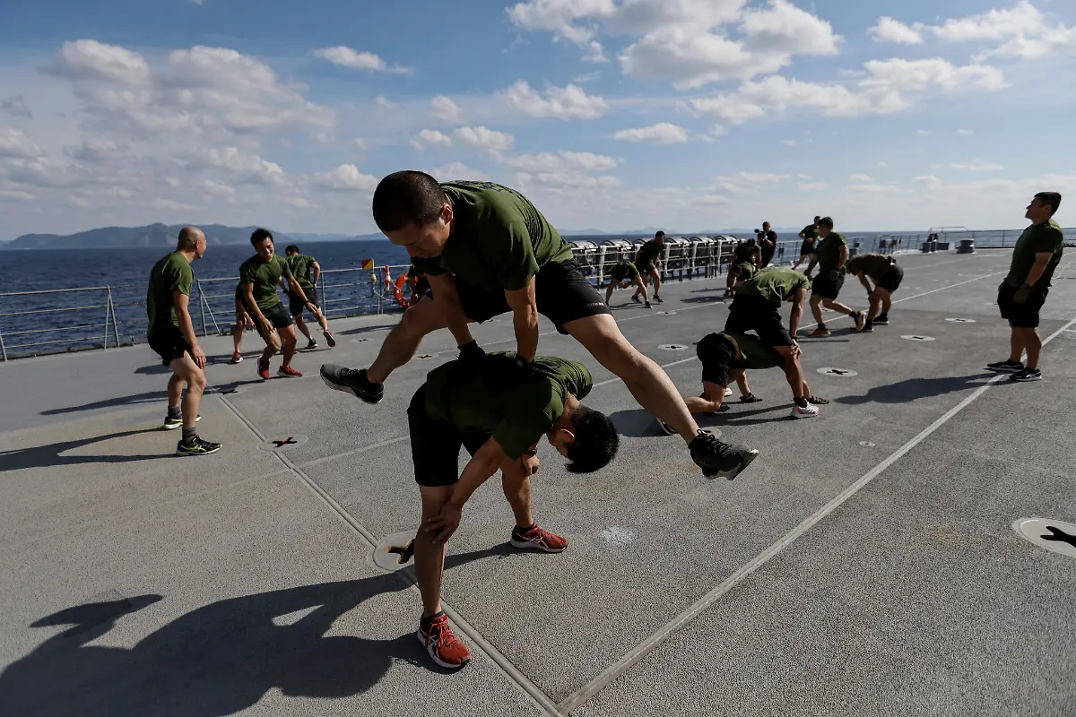 2024-01-10T230716Z-1701931887-RC24E4AVDSUU-RTRMADP-3-JAPAN-DEFENCE-WOMEN