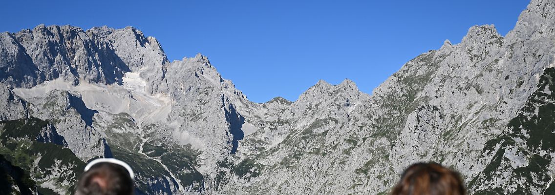 310052195.jpg