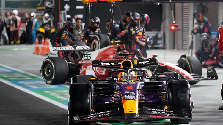 Max Verstappen und seine Crew hatten in Las Vegas Stress.