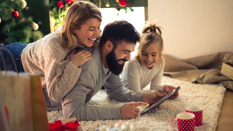 Technikfans freuen sich über diese smarten Weihnachtsgeschenke.