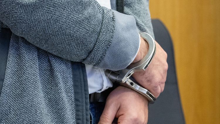Auch bei seiner Festnahme wehrte sich der Angeklagte vehement.