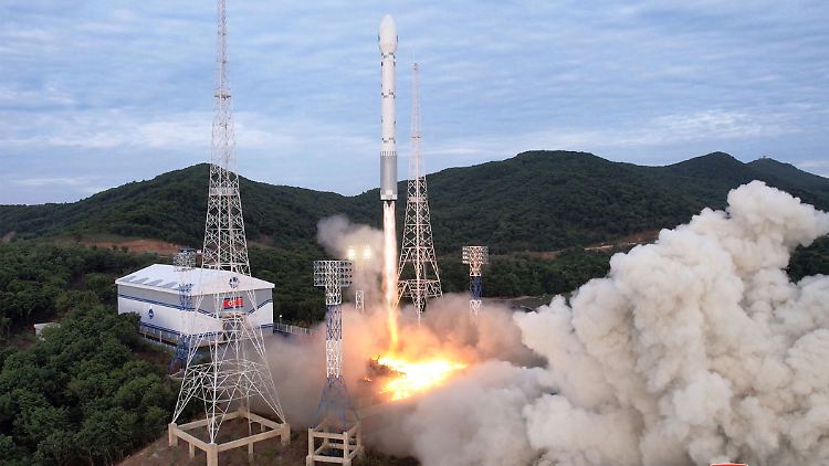 Die Trägerrakete "Chollima-1" vom Seohae Satelliten Start ist im Mai nach nordkoreanischen Angaben ins Gelbe Meer gestürzt.