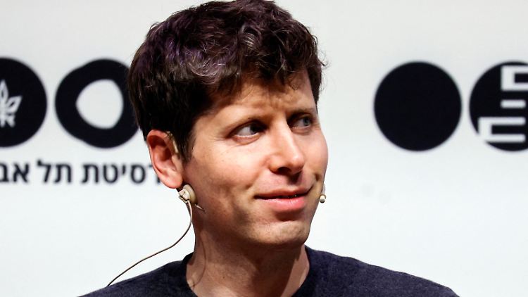 Kommt nach dem überraschenden Rauswurf das Blitz-Comeback? Sam Altman könnte bald wieder zum Team von OpenAI gehören. 