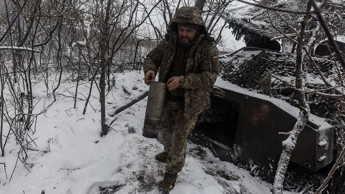 Der Winter ist in einigen Teilen der Ukraine, wie hier in der Oblast Charkiw, schon da.