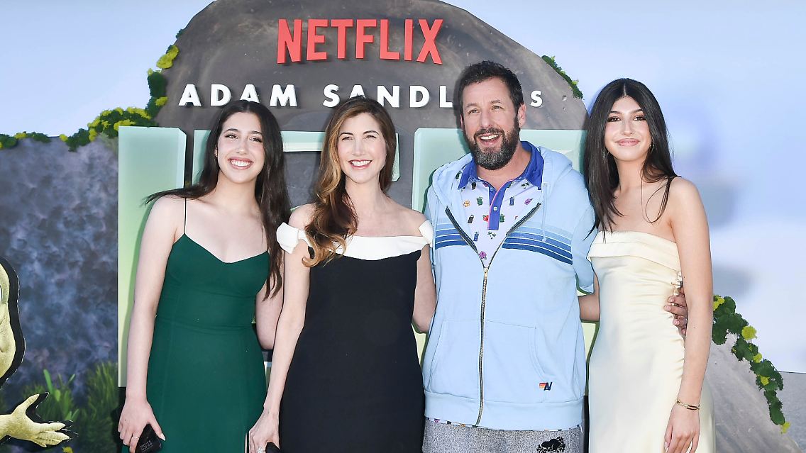 Familie Sandler: Sadie, Jackie, Adam und Sunny (v.l.).