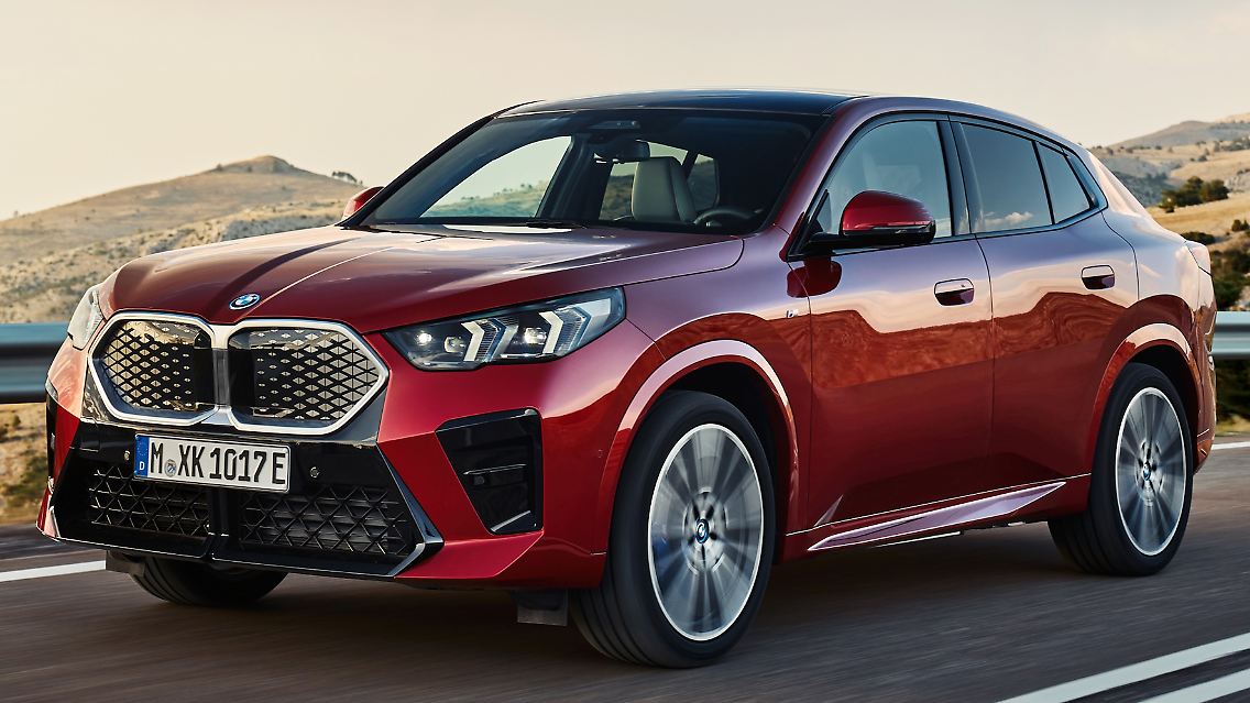 BMW_iX2_MY2024_1.jpg