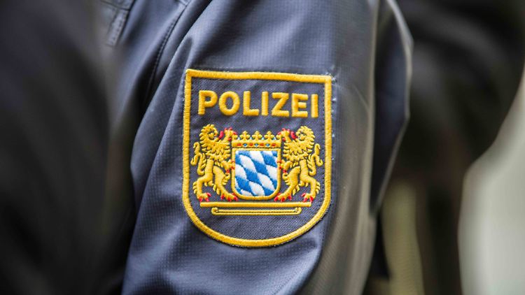 Beamte nahmen den Täter wenig später fest. Wegen seines Alters ist er strafunmündig