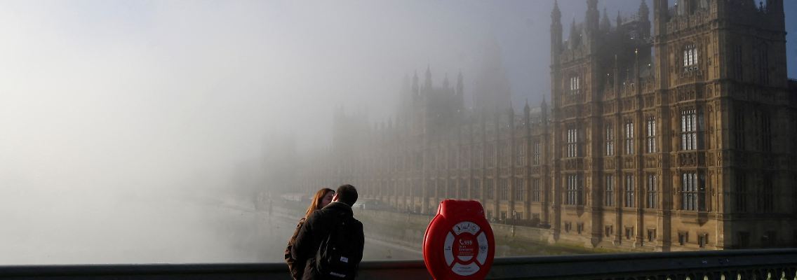 2023-02-07T120227Z_624028282_RC296Z9EX5WS_RTRMADP_3_BRITAIN-WEATHER.JPG