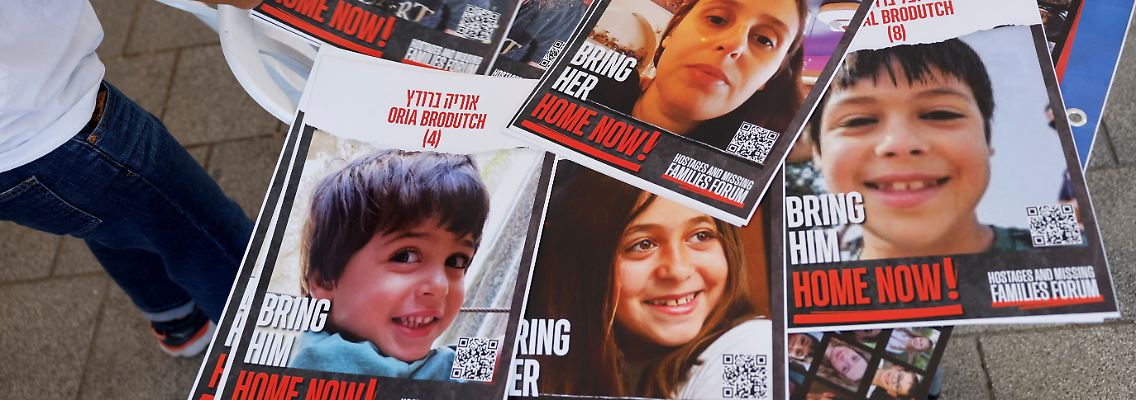 2023-11-21T112025Z_1763930239_RC2MH4APUYQF_RTRMADP_3_ISRAEL-PALESTINIANS-HOSTAGES.JPG