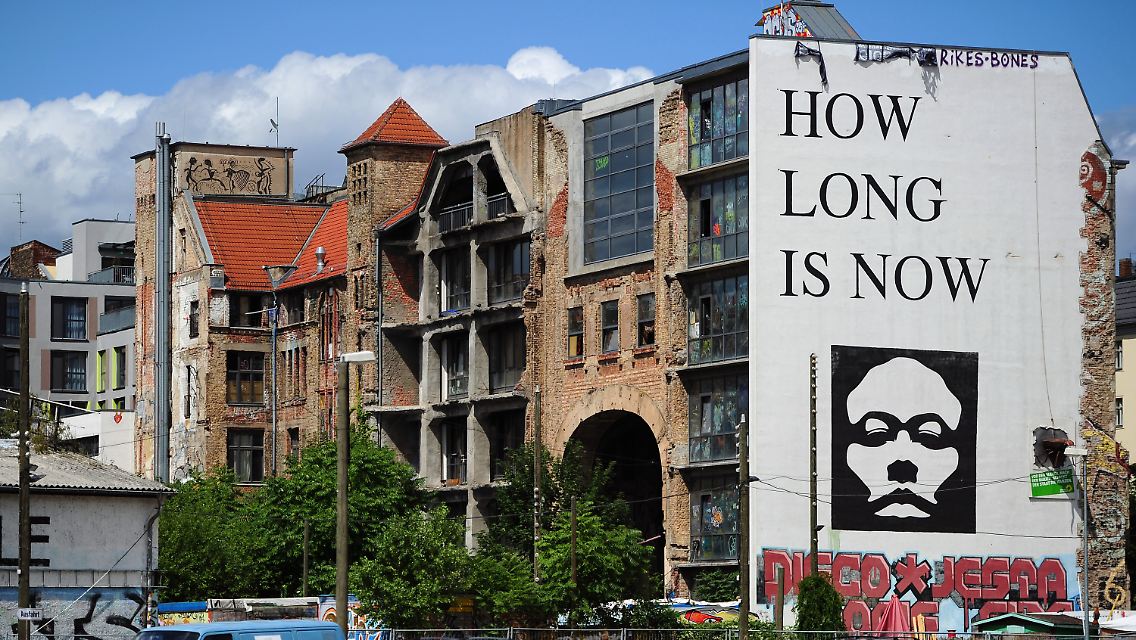 Das Kunsthaus Tacheles in der Oranienburger Straße im Juli 2010.