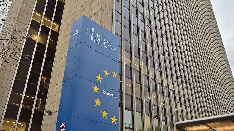 Der Leitzins im Euroraum liegt aktuell bei 4,5 Prozent.