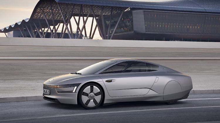 Mit dem XL1 will VW in zwei Jahren in Serie gehen. Als Hybrid kommt das Auto auf einen Verbrauch von weniger als einem Liter.