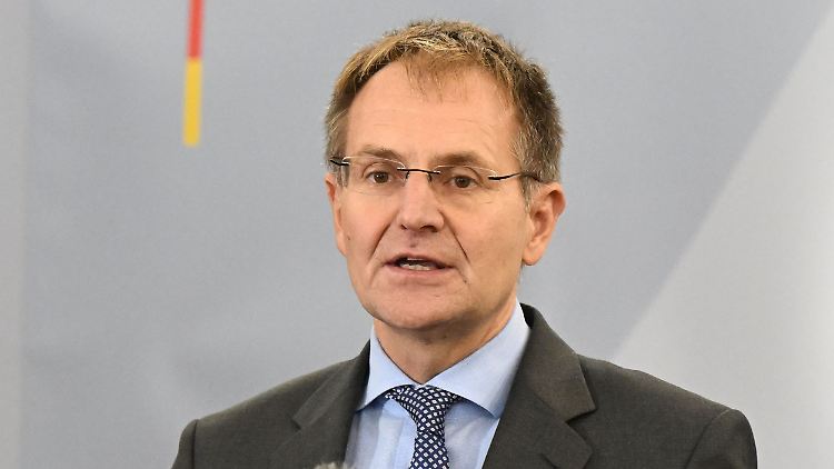 Generalbundesanwalt Peter Frank bleibt in Karlsruhe, wechselt aber wohl die Behörde.