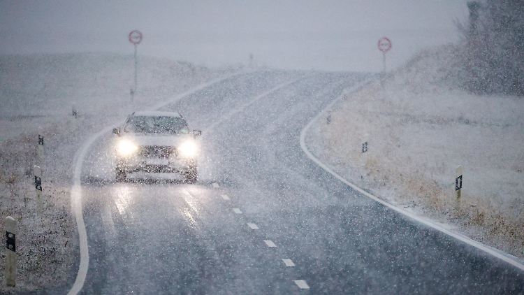 Auf der Schwäbischen Alb fällt schon Schnee, an anderen Orten des Landes wird er sich demnächst auch zeigen.
