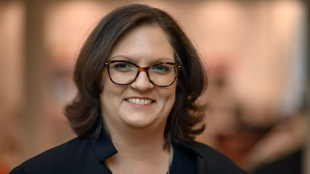 Adina-Christine-Roesch-Leiterin-des-Museums-Lyonel-Feiniger