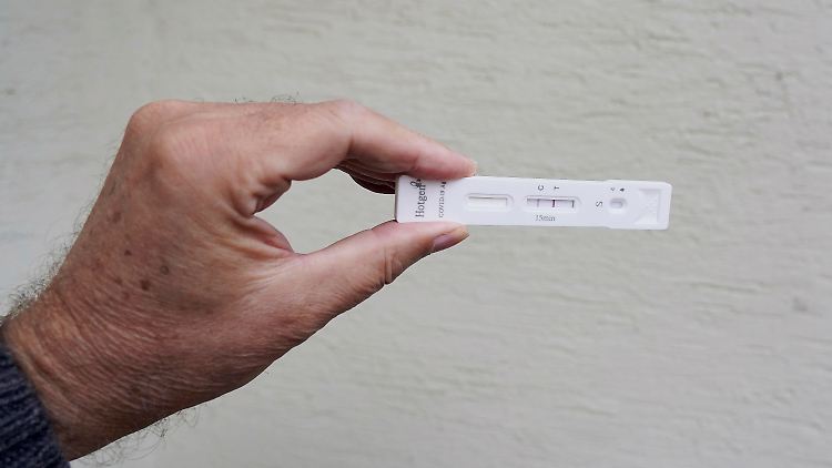 Laut Experten schlagen die meisten Schnelltests auch bei den neuen Corona-Varianten an.