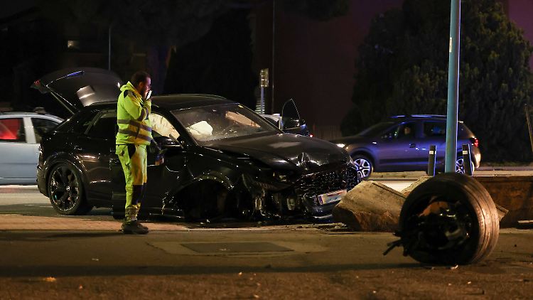 Das Wrack des Balotelli-Autos.