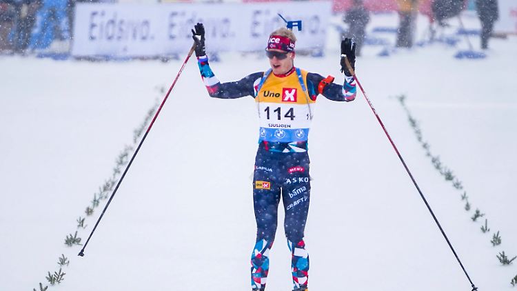 Johannes Thingnes Bö gewann in der Vorsaison zum vierten Mal den Gesamtweltcup, das norwegische Team neun der vergangenen zehn Nationenwertungen.