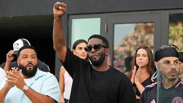 Das Umfeld von Sean Combs bezeichnet die Vorwürfe als Versuche, sich mit Lügen über den Hip-Hop-Mogul einen finanziellen Vorteil zu verschaffen.