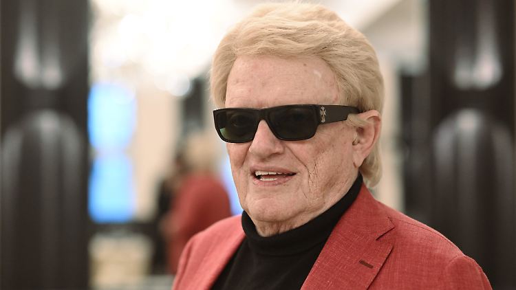 Bei seinem ersten Auftritt nach dem Tod seiner Frau sang Heino vor allem besinnliche Lieder.