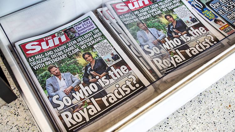 Nach Meghans TV-Interview im März 2021 sucht die britische Presse nach dem "royalen Rassisten".