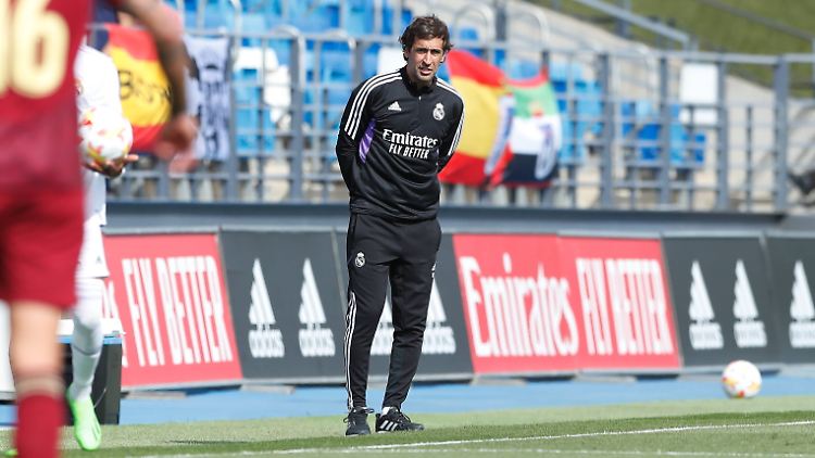 Raúl trainiert aktuell die U23 von Real Madrid.