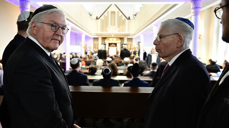 Die Reise von Bundespräsident Steinmeier und Bundestagspräsidentin Bas nach Israel lobt Schuster ausdrücklich.