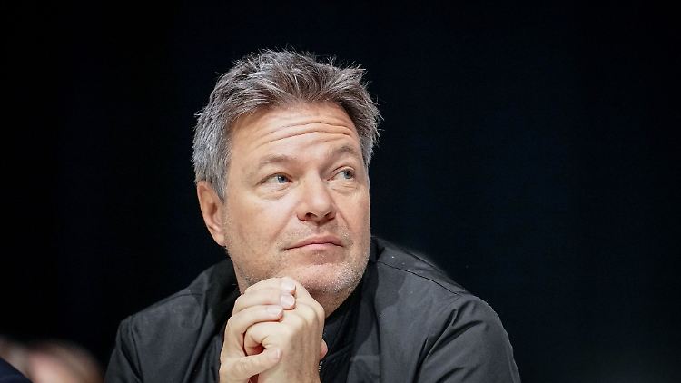 Bundesminister Robert Habeck spricht heute mit den Wirtschafts- und Energieministern der Länder über den Etat.