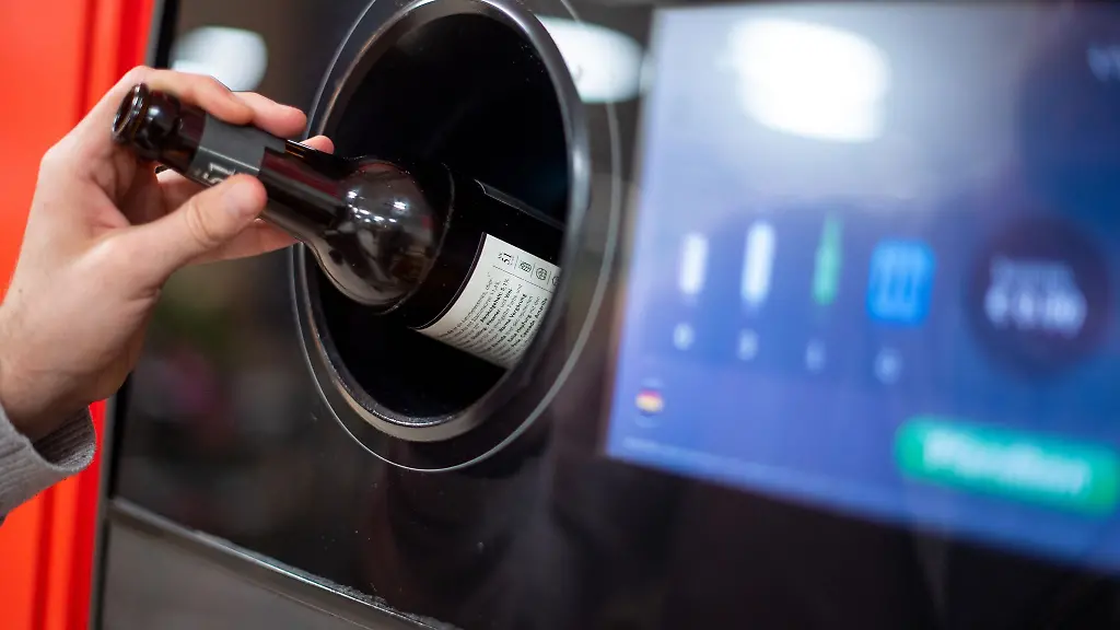 Schluckt-der-Automat-die-Flasche-Rund-um-die-Leergut-Ruecknahme-gibt-es-immer-wieder-Aerger