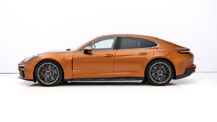 Mit maximal 5,20 Metern gehört der Panamera mittlerweile zu den kürzesten Oberklässlern. Vielleicht ist das gar keine schlechte Idee, denn die Abmessungen vieler neuen Luxusautos laufen mittlerweile aus dem Ruder.