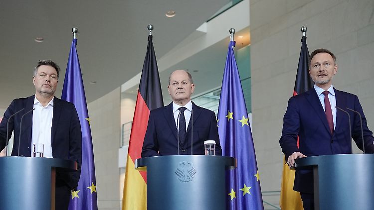 Haben weiterhin vieles zu klären: Habeck, Scholz und Lindner.