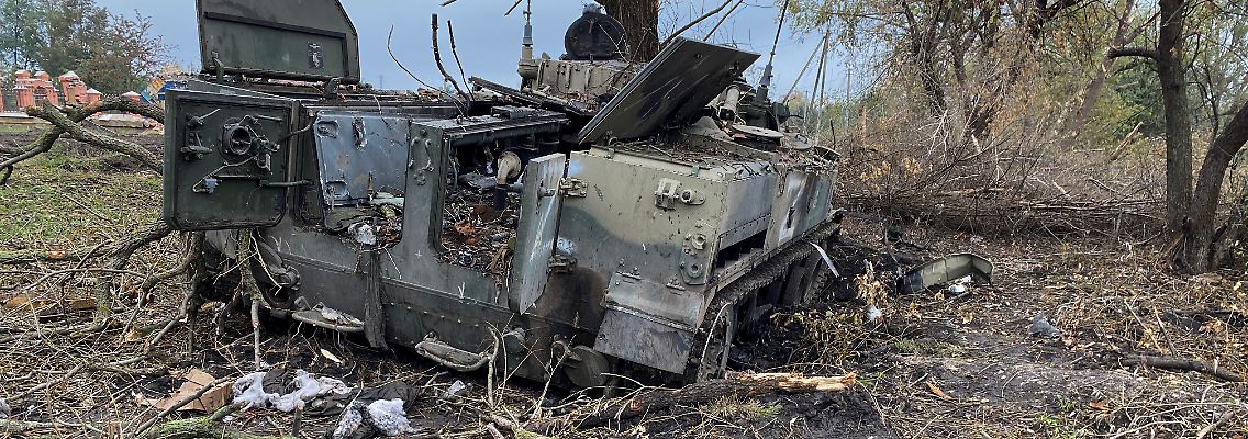 2022-10-01T212446Z_365443479_RC26SW9MUQR6_RTRMADP_3_UKRAINE-CRISIS-KHARKIV-REGION.JPG