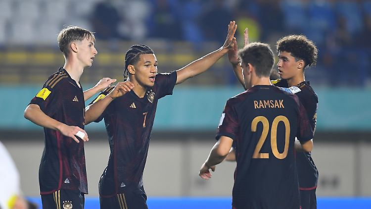 Die deutsche U17-Nationalmannschaft konterte einen ganz späten Nackenschlag.