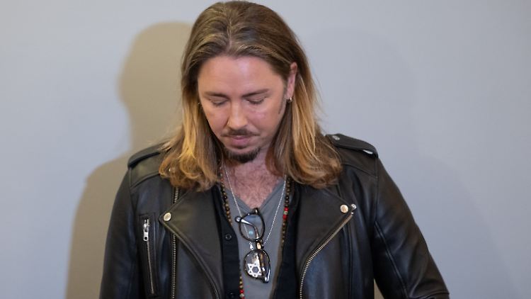 Lässt am sechsten Prozesstag die Bombe platzen: Gil Ofarim. 