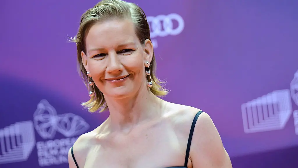 Schauspielerin-Sandra-Hueller-kommt-zur-Verleihung-des-Europaeischen-Filmpreises