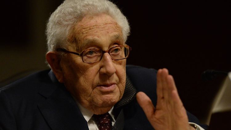 Kissinger auf einer undatierten Aufnahme.