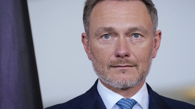 Mit einer Lücke von 17 Milliarden Euro rechnet Lindner für den nächsten Haushalt.