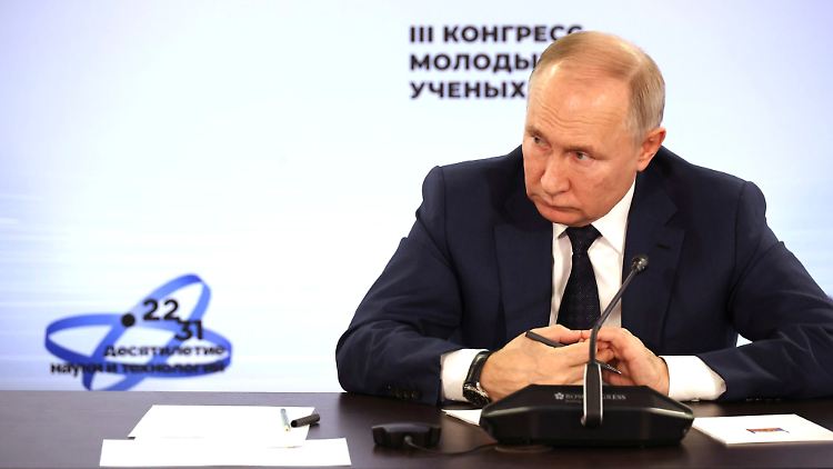 Putin rechne fest damit, den Angriffskrieg gegen die Ukraine zu gewinnen, sagt Marie Dumoulin.