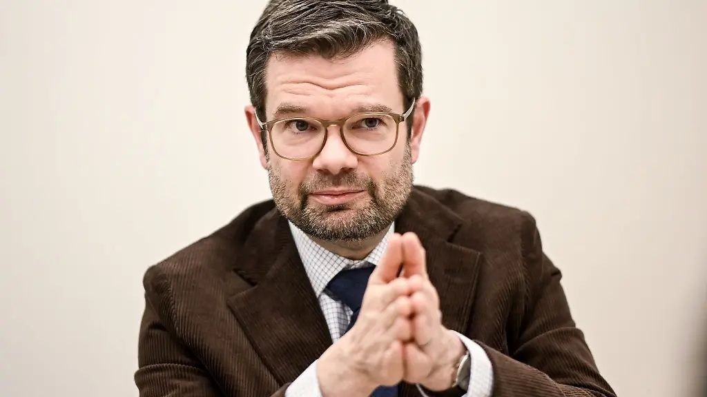 Wuerde-ein-solches-Verfahren-vor-dem-Verfassungsgericht-scheitern-wuerde-dies-ein-gewaltiger-PR-Sieg-der-AfD-sein-Bundesjustizminister-Marco-Buschmann-FDP