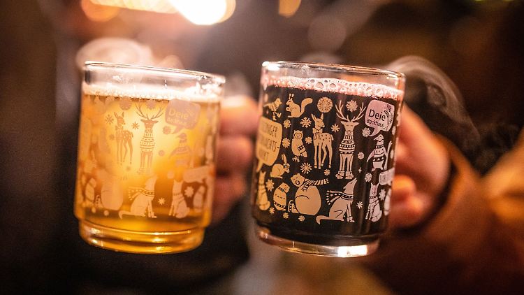 Wer mit Alkohol feiern will, organisiert sich besser schon vorher eine sichere Heimfahrt.