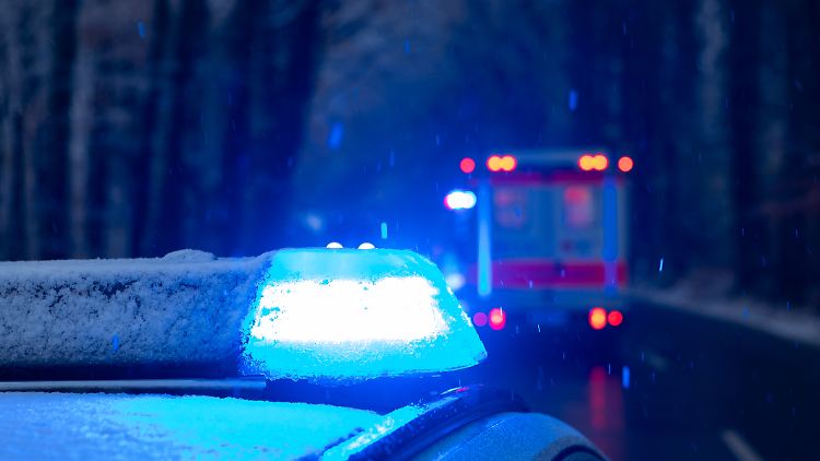 Passanten riefen in Wiesbaden die Polizei, als sie einen lauten Knall hörten.