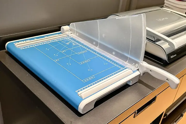 Papierhebelschneider-Dahle-560-l