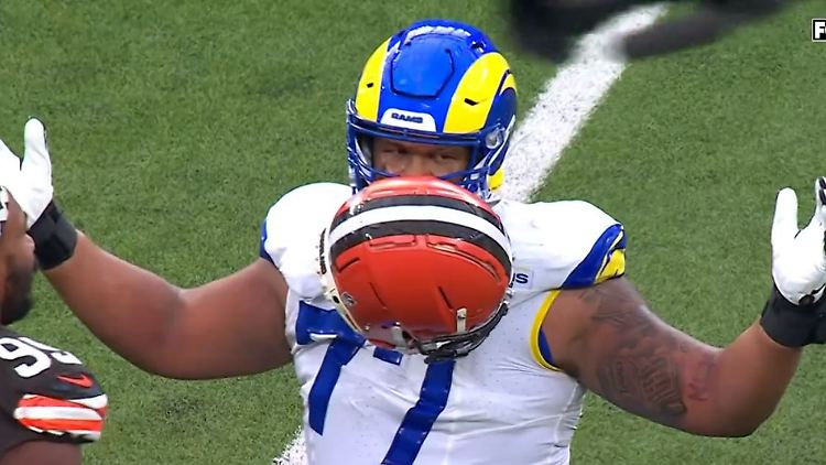 helm.JPG