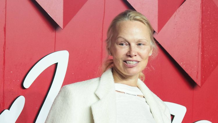 Fühlt sich ohne Make-up frei: Pamela Anderson.